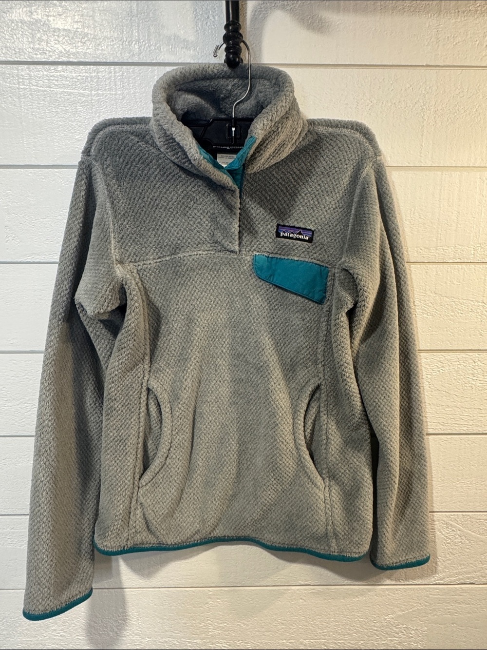 Patagonia Women's Gray Pullover Fleece with Teal Trim- XS VIA